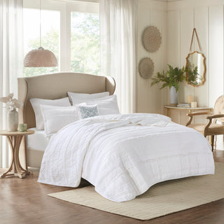 4 Piece Microfiber Reversible Ruffle Quilt Set with Throw Pillow White King/Cal King