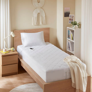 1-Piece Full Heated Mattress Pad,White
