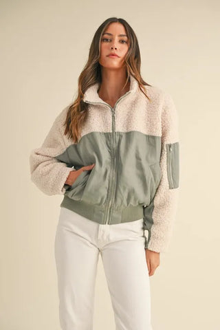 5abf1eac66fb4f2b9223ed2c7dbf9adb-Max-Origin