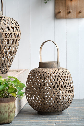 13x13x13.8' Coconio Wood Lattice Lantern-Oval