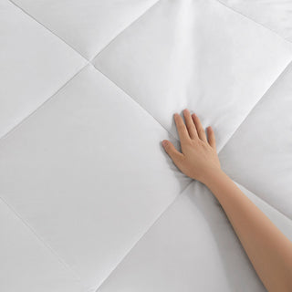 Oversized Down Alt Comforter with HeiQ Smart Temp Treatment | White Full/Queen