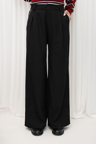 Italy Moda women's wide-leg high-waist trousers in black with front pleats, model 232407