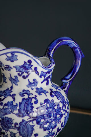 Blue and white porcelain milk jug vase, view 11