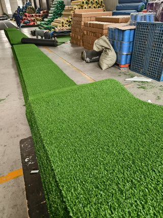 3ft x 32ft Premium Artificial Turf Mat – 0.6" Thick Synthetic Grass with Drainage Holes & Rubber Backing, Ideal for Pet Areas, Garden, Lawn, Patio & Balcony Decor