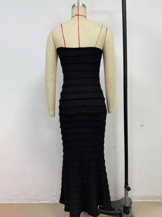 slim-fit tube top hip-hugging black dress