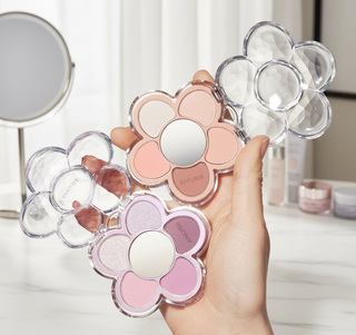 AMUSE Flora Eye Palette (4.5g) – K-Beauty Vegan 4-Pan Eyeshadow Quad – Soft Matte, Shimmer & Glitter Textures – Natural Floral Colors (4 Versatile Palettes)