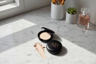 Hanskin Blemish Cover Blur Pact 9g - Flawless Pore Blurring and Oil Control