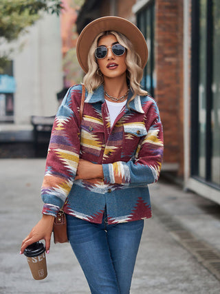 New geometric pattern short loose lapel pocket buttons women's woolen coat